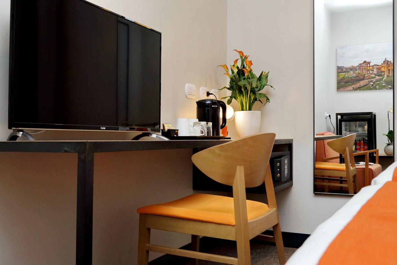 Colonna 32 Hotel Рим Екстериор снимка