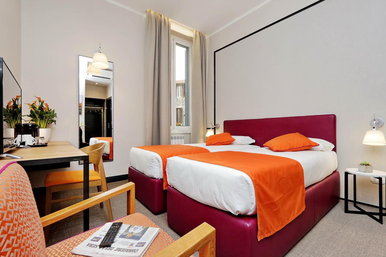 Colonna 32 Hotel Рим Екстериор снимка