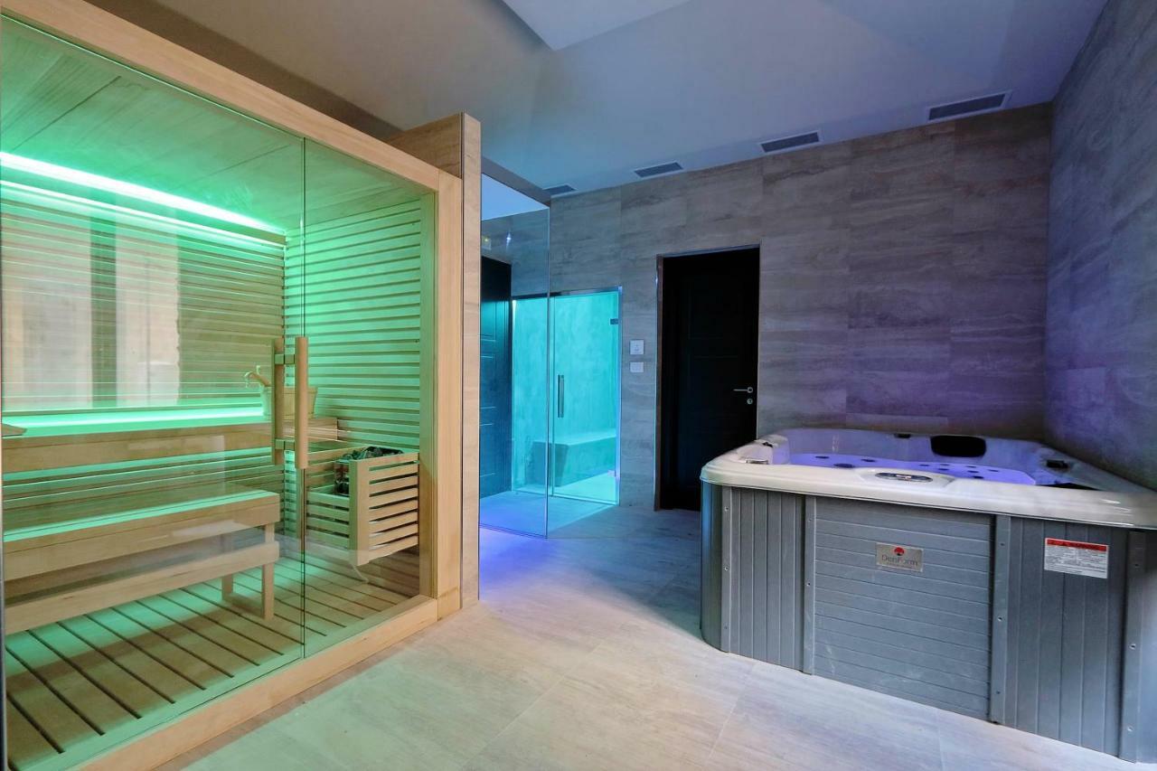 Colonna 32 Hotel Рим Екстериор снимка
